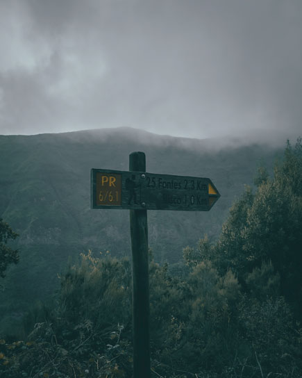 25 fontes hike madeira