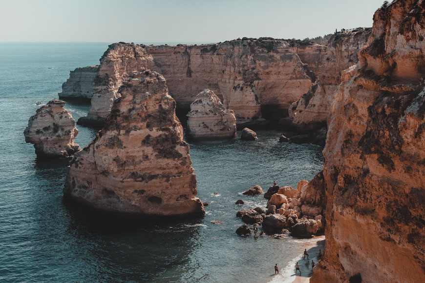 praia da marinha cliff